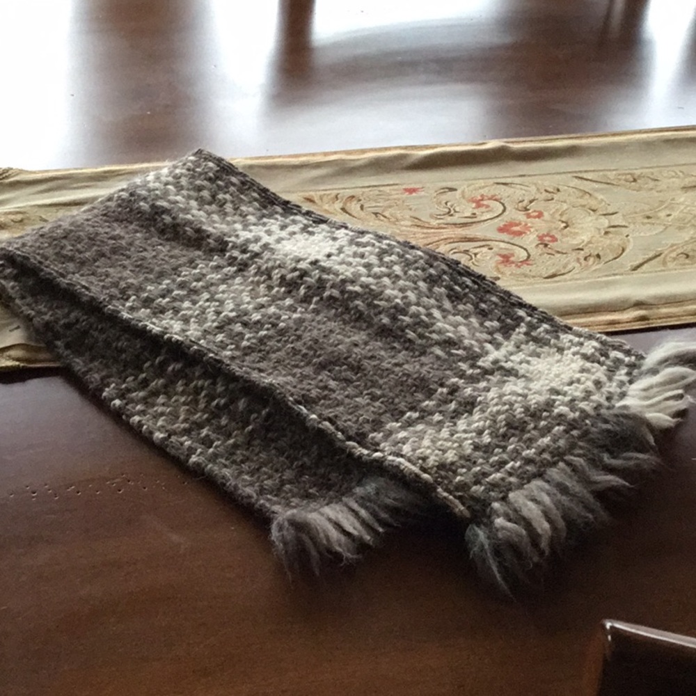 Wool scarf